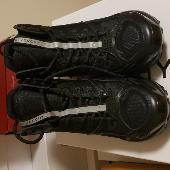 Givenchy sneakers - Picture 5 of 13